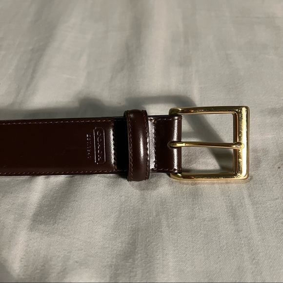 Men’s Coach Belt Dark Brown with Gold Hardware 90 cm - Picture 2 of 4